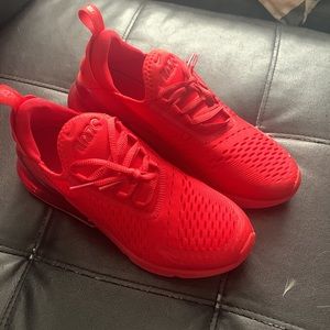 Red Nike Air Max 270
